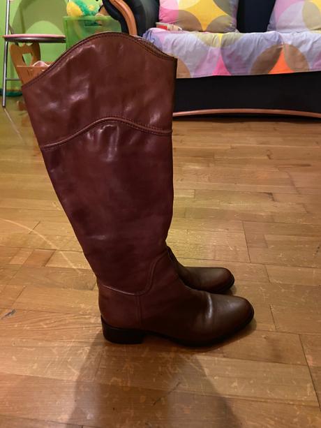 Krasne kozene cizmy, 37