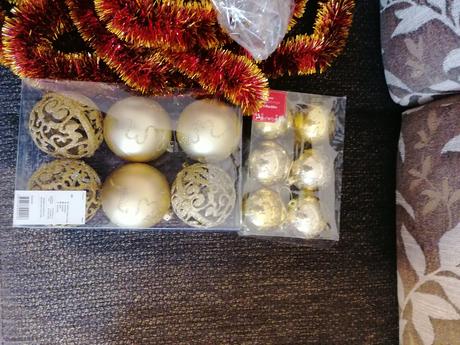 Zlatá vianočná výzdoba, 