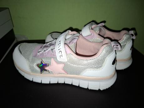 Tenisky s bielou podrážkou, 35