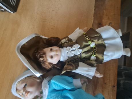 Porcelánové bábiky,