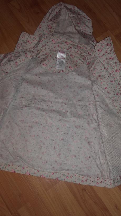 Dievcenska bundicka, 98