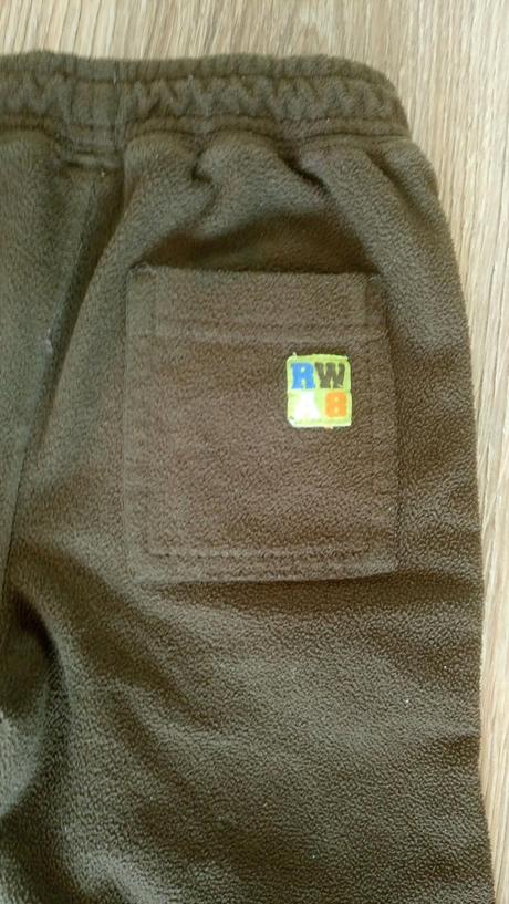 Hnedé tepláčiky, cherokee,128