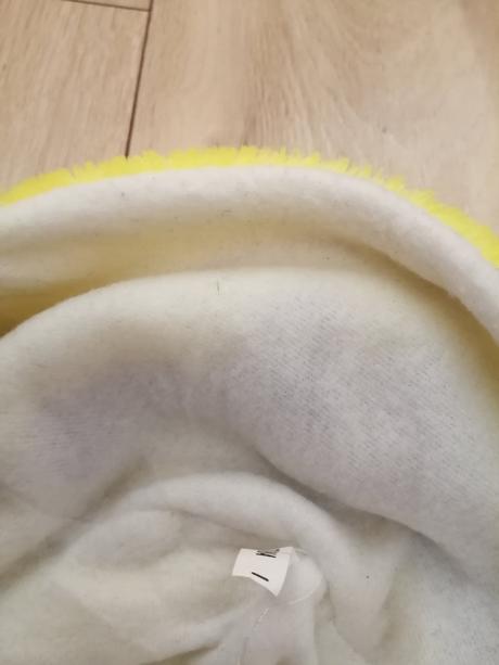 Čiapočka s rukavicami, 122