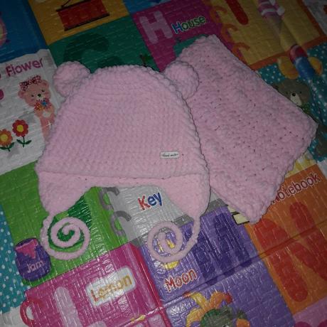 Čiapka s uškami a nákrčník, 92