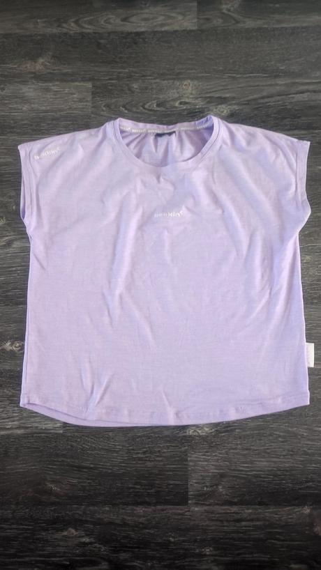 Predám dievčenské tričká veľ. 146/152, 146