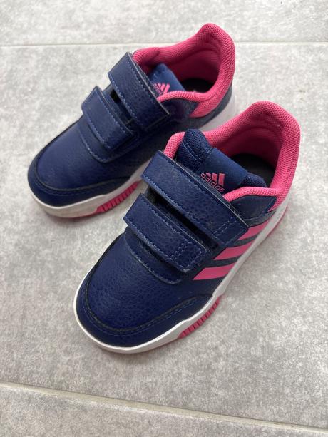 Botasky, adidas,25