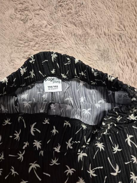 Siroke nohavice, takko,146