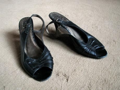 Čierne kožené sandále na podpätkoch, 39