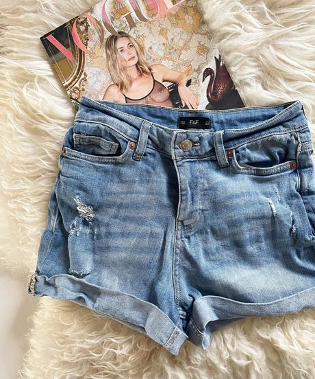Šortky, f&f,s