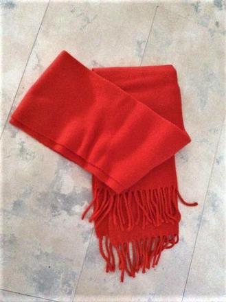 Vlnený teplý šál,