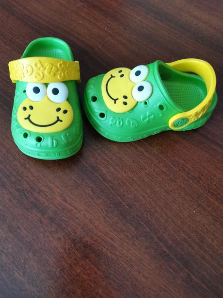 Detské crocsy veľkosť 22, coqui,22