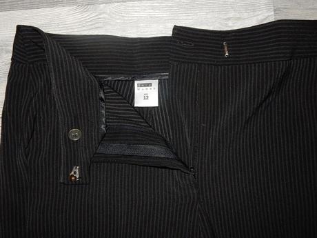 Čierne prúžkované nohavice sara woman, m