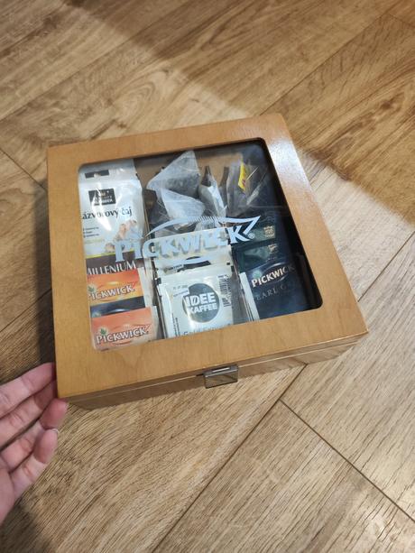 Drevená krabička na čaj,