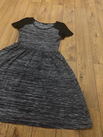 Krásne tmavošedé šaty - veľ. 34, f&f,34