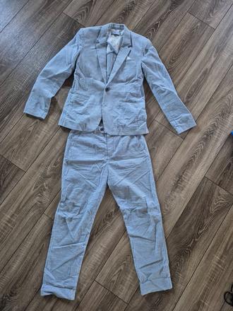 Chlapčenský oblek, 152