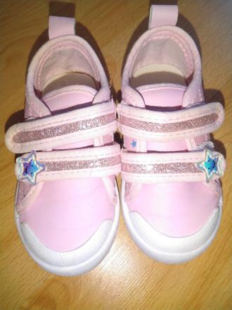 Topánky super stav, 22