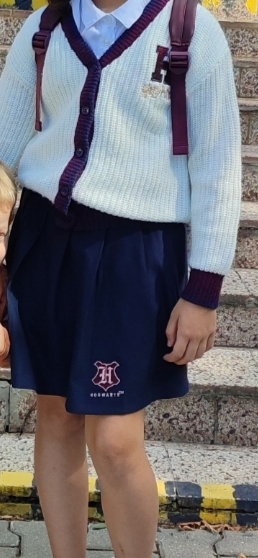 Komplet sukňa a sveter., pepco,152