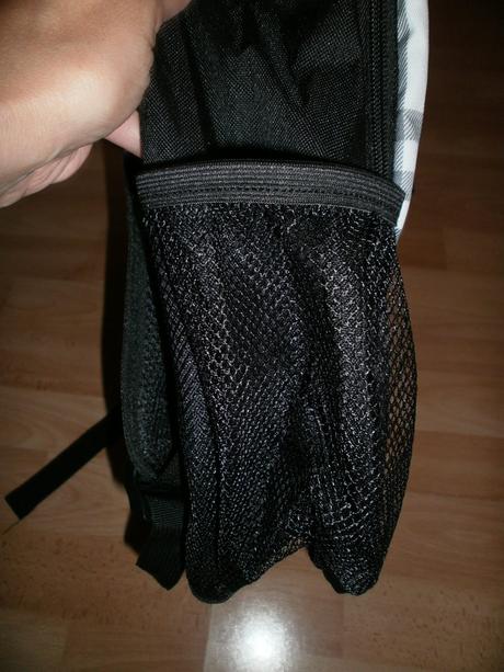 1x použitý batoh + rovnaký peračník grátis,