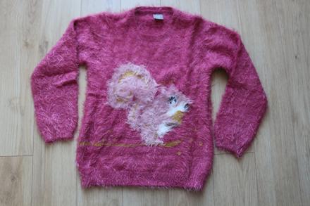 Chlpatý pulovrik, 128