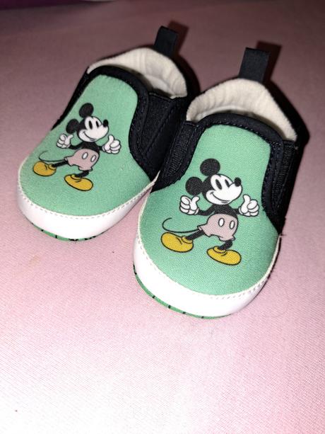 Predám capačky, primark,18