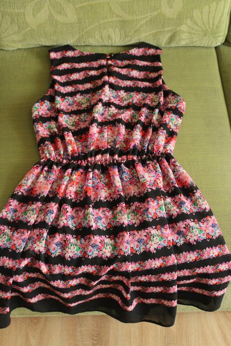 Veselé šatičky, atmosphere,38