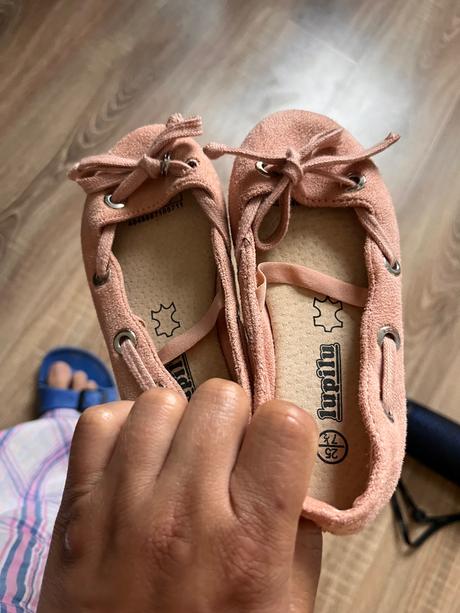 Dievčenské slávnostne topánočky, 21