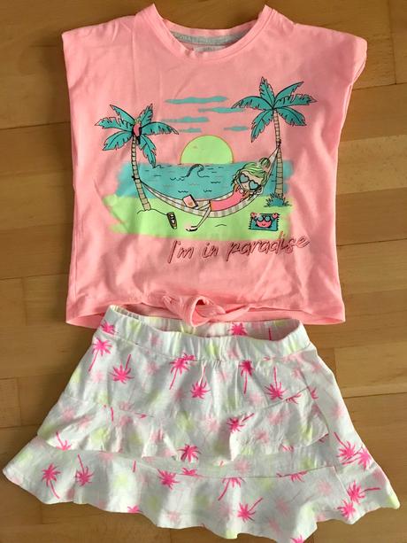 Sukna a tricko  110, 110