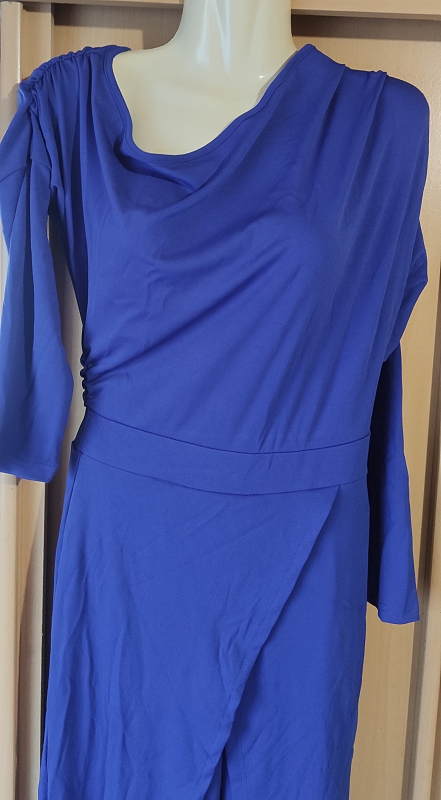 Elegantný overal s, s