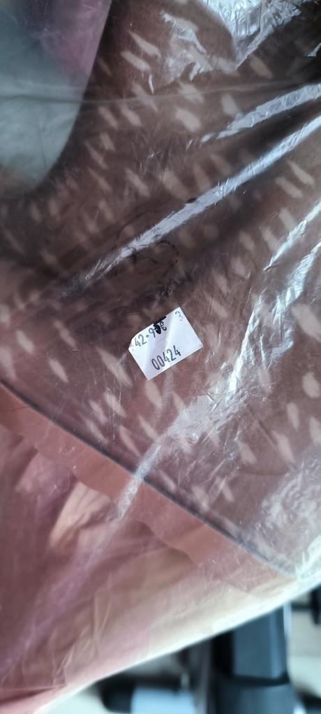 En fant nezateplene gumaky, en fant,29