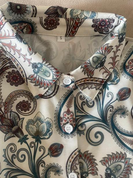 Pekná štýlová blúzka, s