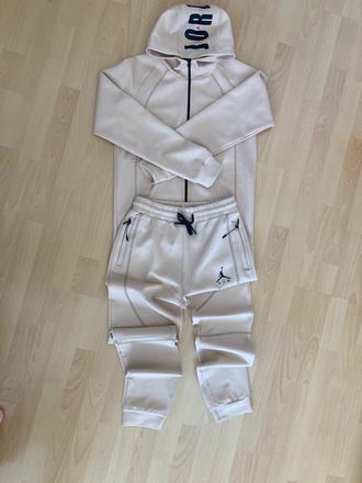 Teplákova súprava, nike,170