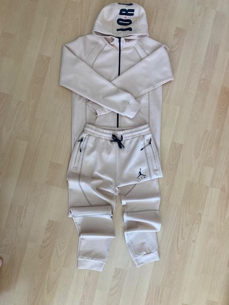 Teplákova súprava, nike,170