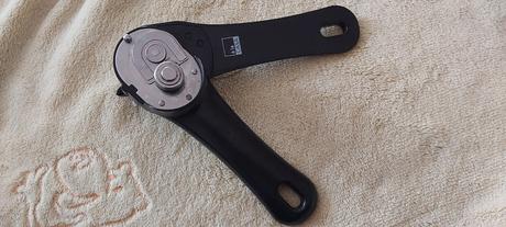 Otvatac na konzervy znacky a la casa,