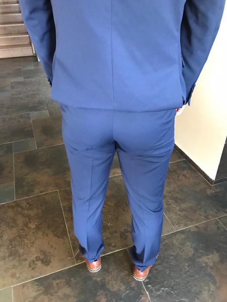 Pánsky tmavomodrý oblek, 50