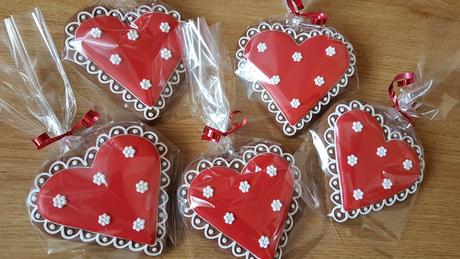 Medovníkové srdiečko - pani učiteľke (cca 10,5cm), 