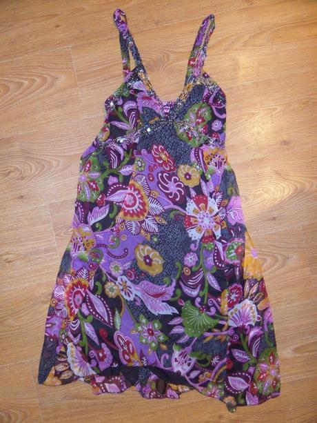 Šaty s gorálkami, pimkie,m