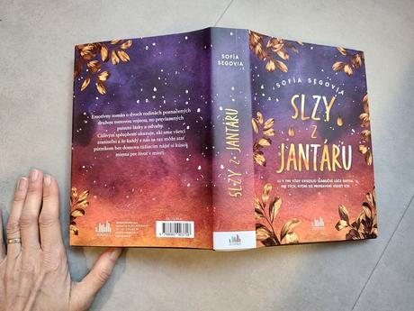 Slzy z jantáru - segovia sofía,