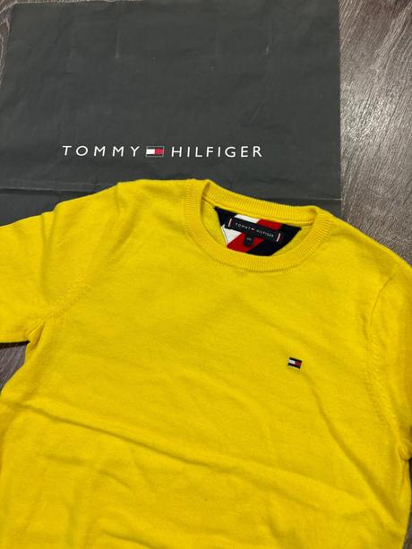 Tommy hilfiger frajersky svetrik č.116, tommy hilfiger,116