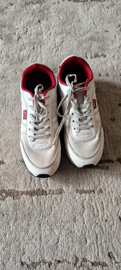 Tenisky 38 velkost, levis,38