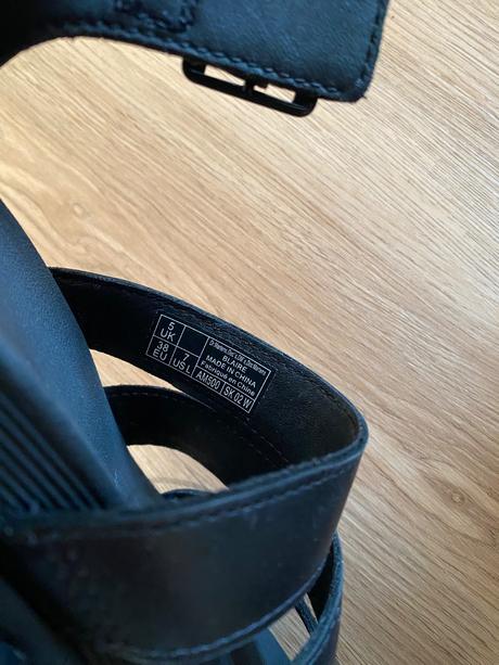 Dr. martens sandále, 38