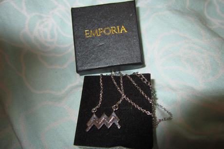 Retiazka s priveskom-vodnar, 