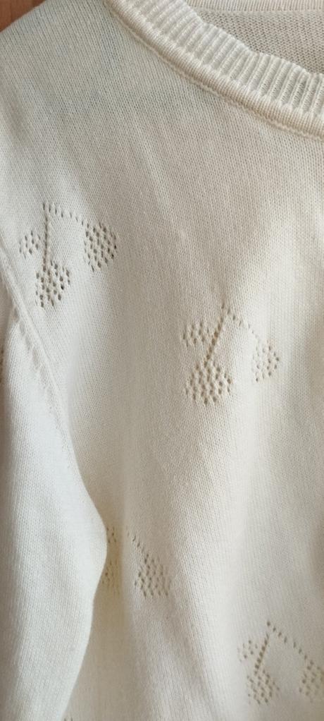 Krásne čerešničkové bolerko, 140