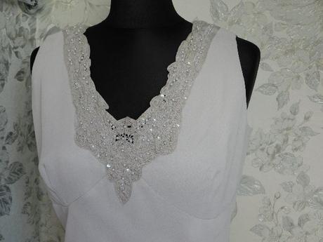 Velmi pekne kvalitne saty, 40