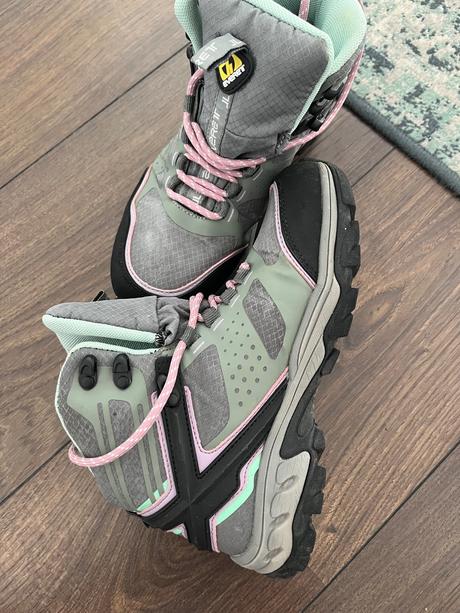 Turistické topánky, 37