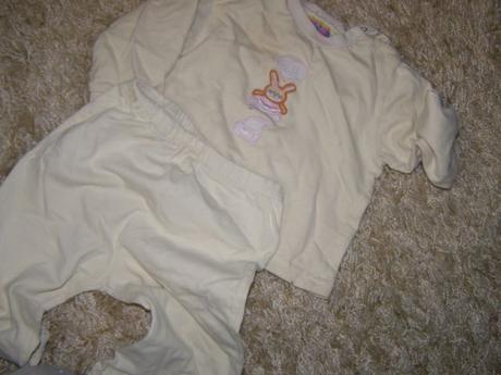 Komplet detského oblečenia, 80