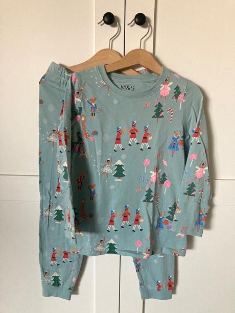 Vianočné pyžamko, marks & spencer,122