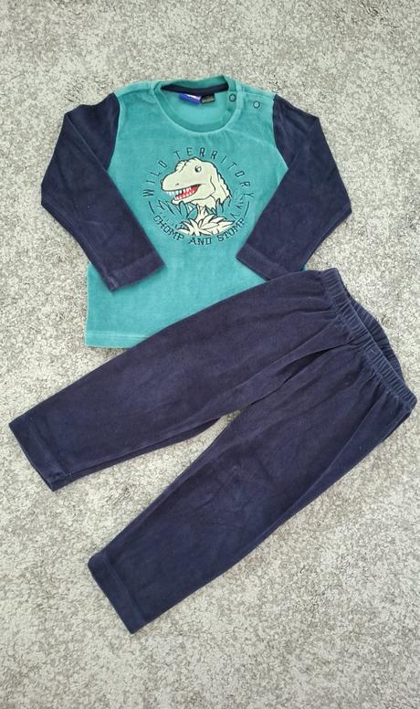 Teplé pyžamo dvojdielne, lupilu,86