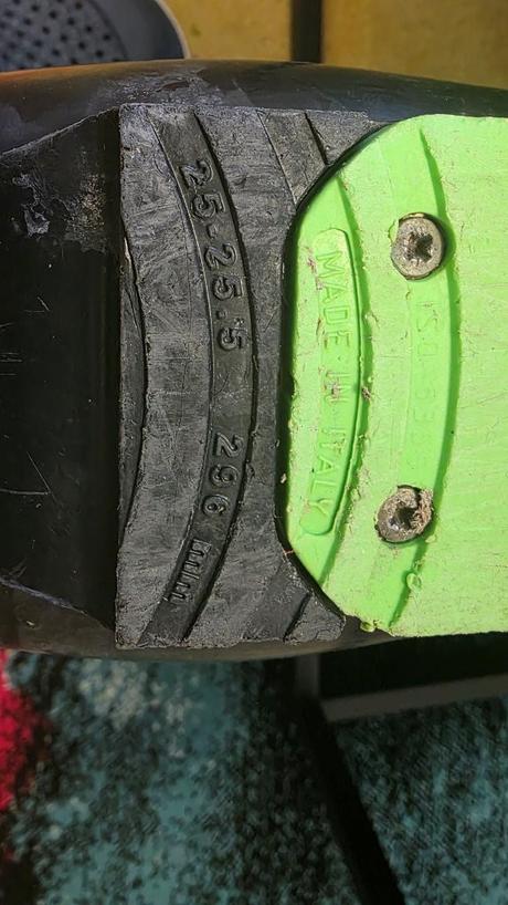 Detské lyžiarky lange rx 130 veľ. 25-25,5, lange,25
