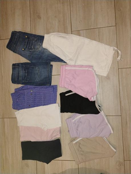 Balík oblečenia pre dievča 134-140, 122–134