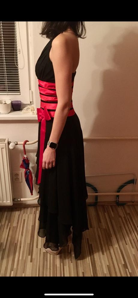 Čierne spoločenské šaty asymetrické 34, 34